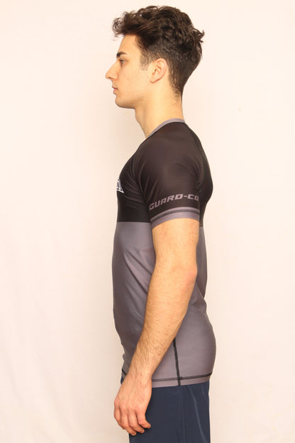 BLACK RANKED RASH GUARD