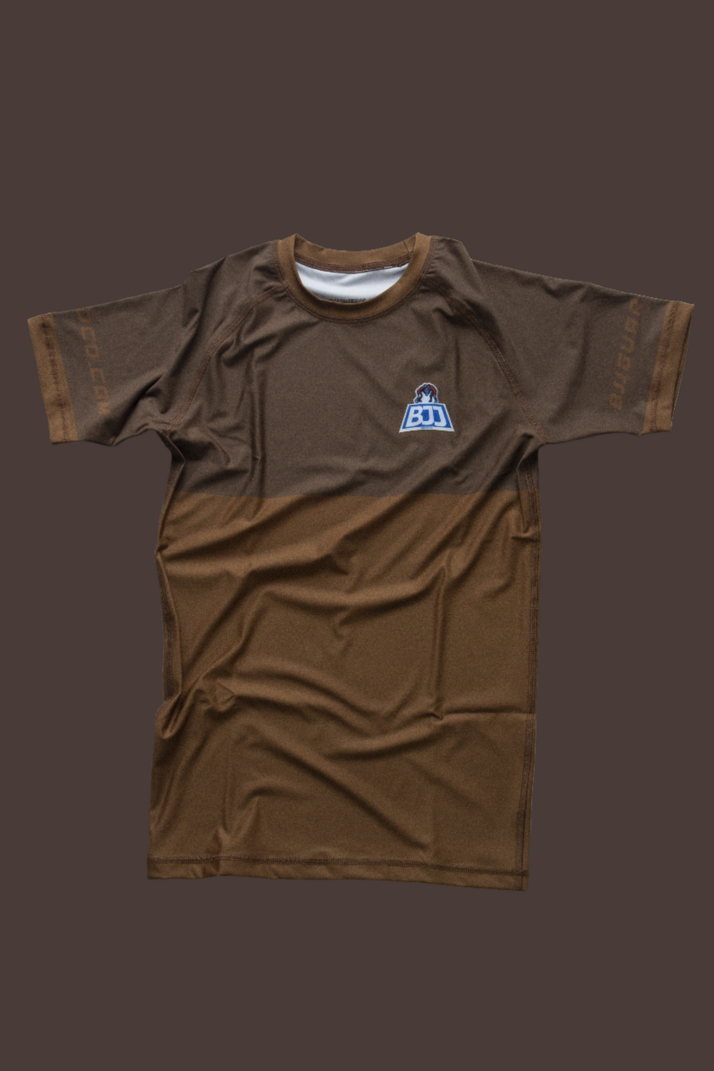 BROWN RANKED RASH GUARD